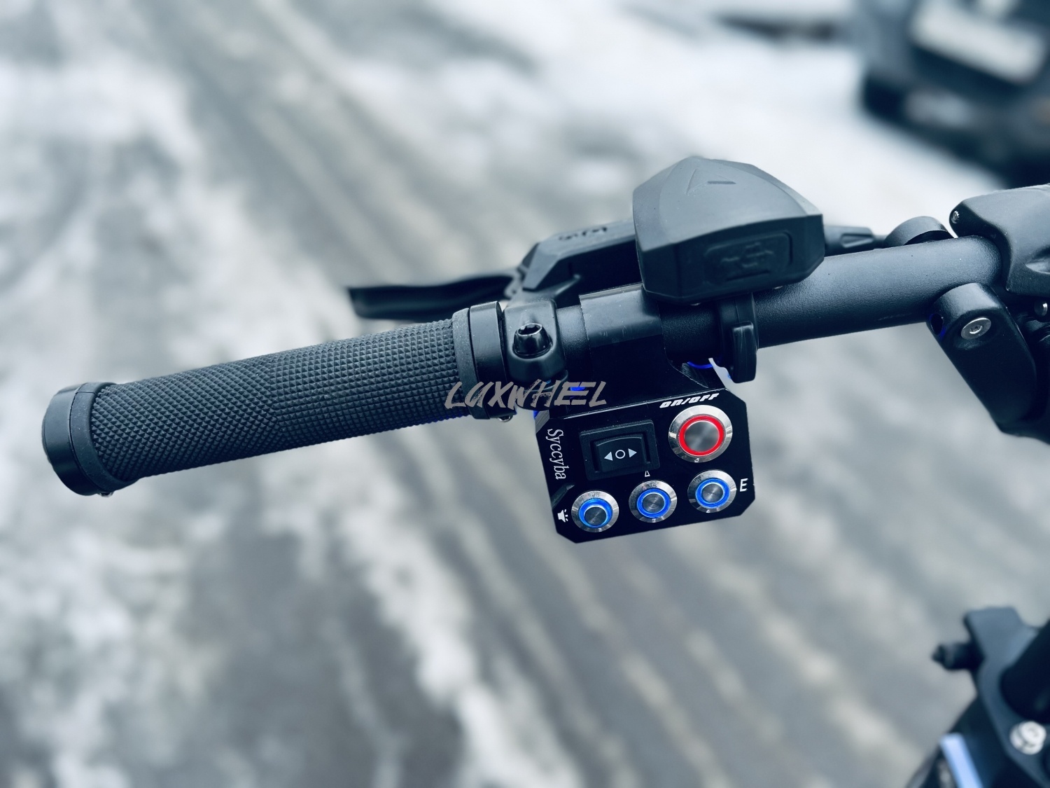 Syccyba m10. Awak ak11 Mini bicke